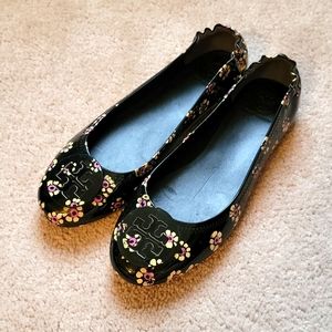 NEW W/TAG Tory Burch flat shoe, floral, size 9